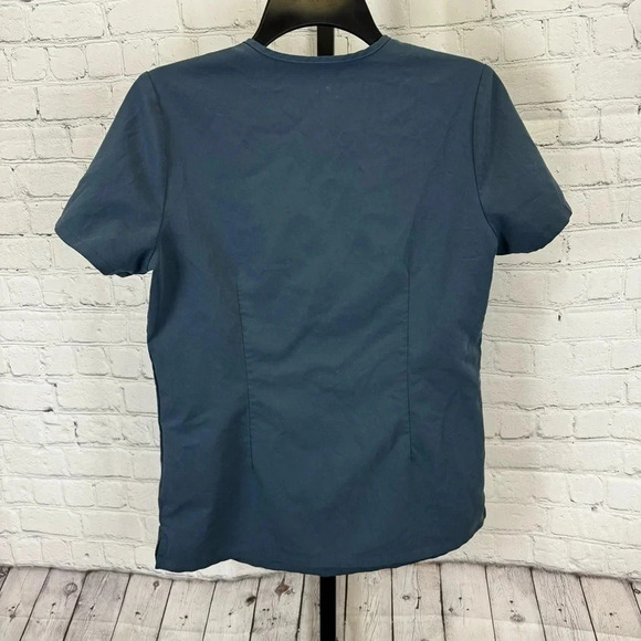 Figs Scrub Top Size XS - Picture 5 of 5